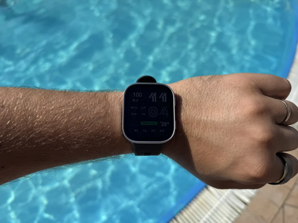 amazfit bip max - design